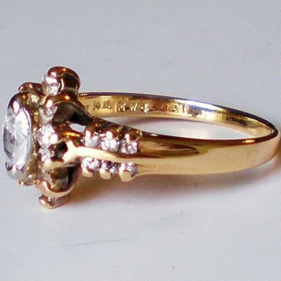 Vintage Designer 14k Yellow Gold 0.50CT Marquise Round Diamond Engagement Ring - Picture 3 of 3